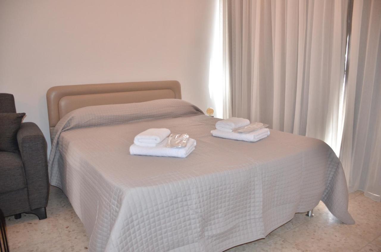 Almyria Apartments - By Imh Travel & Tours Pafos Zewnętrze zdjęcie