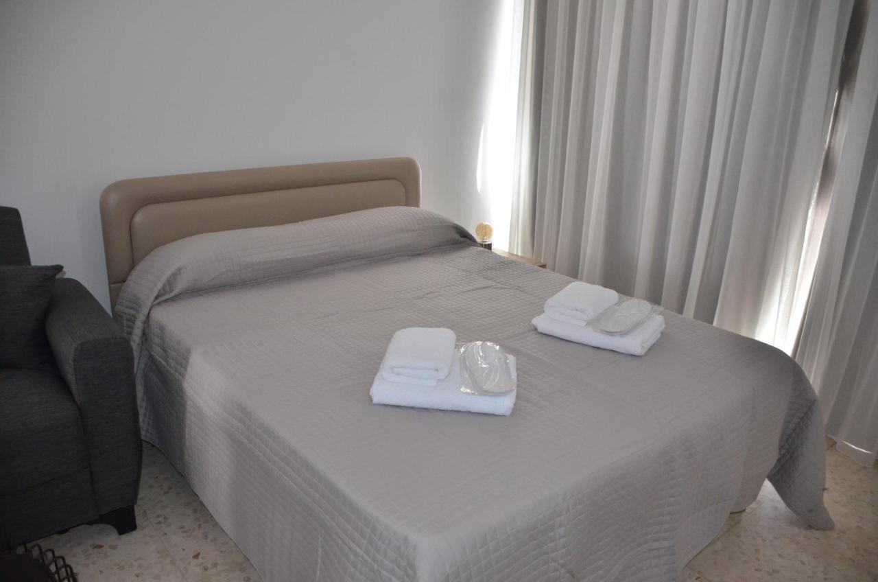 Almyria Apartments - By Imh Travel & Tours Pafos Zewnętrze zdjęcie